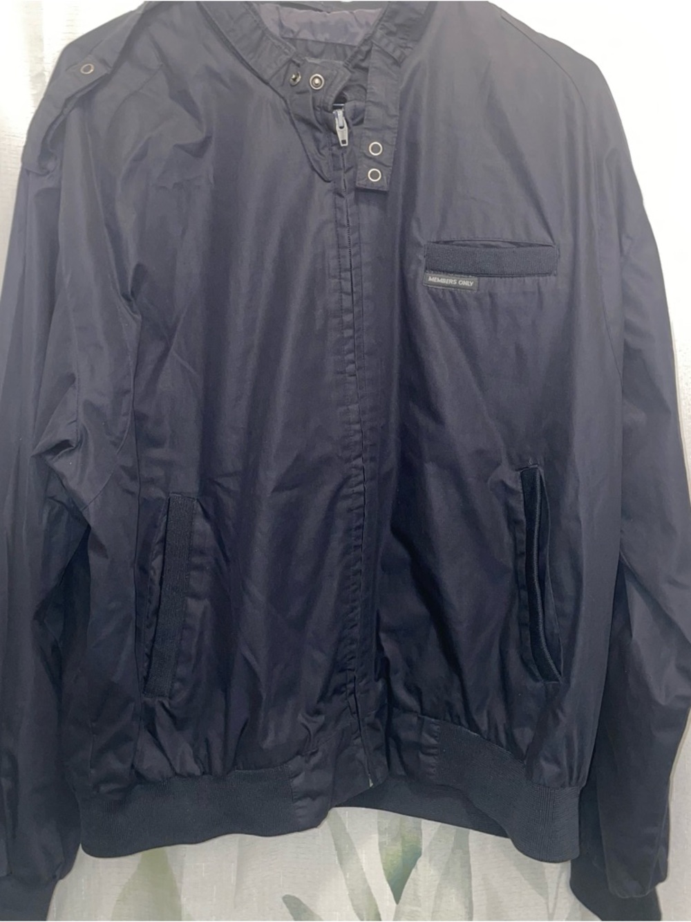 Members Only Racer Jacket Mens Large Black Classic Zip Windbreaker